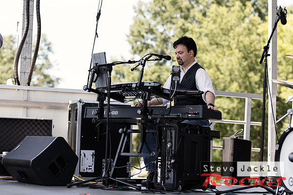 Night Shift Band: Cary Chowdown 2017