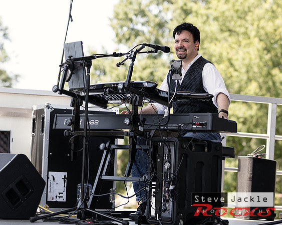 Night Shift Band: Cary Chowdown 2017