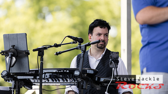 Night Shift Band: Cary Chowdown 2017