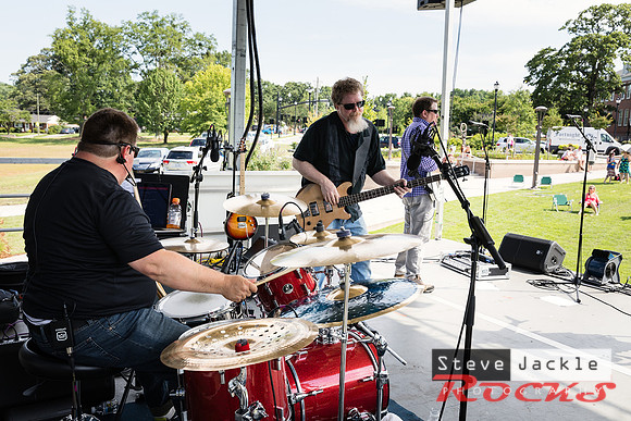 Night Shift Band: Cary Chowdown 2017