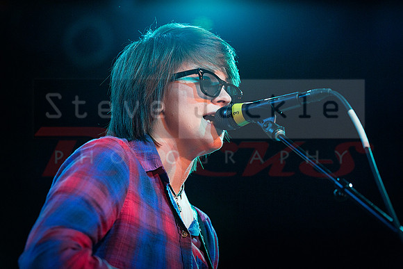 Singer/Songwriter Ashley LaRue